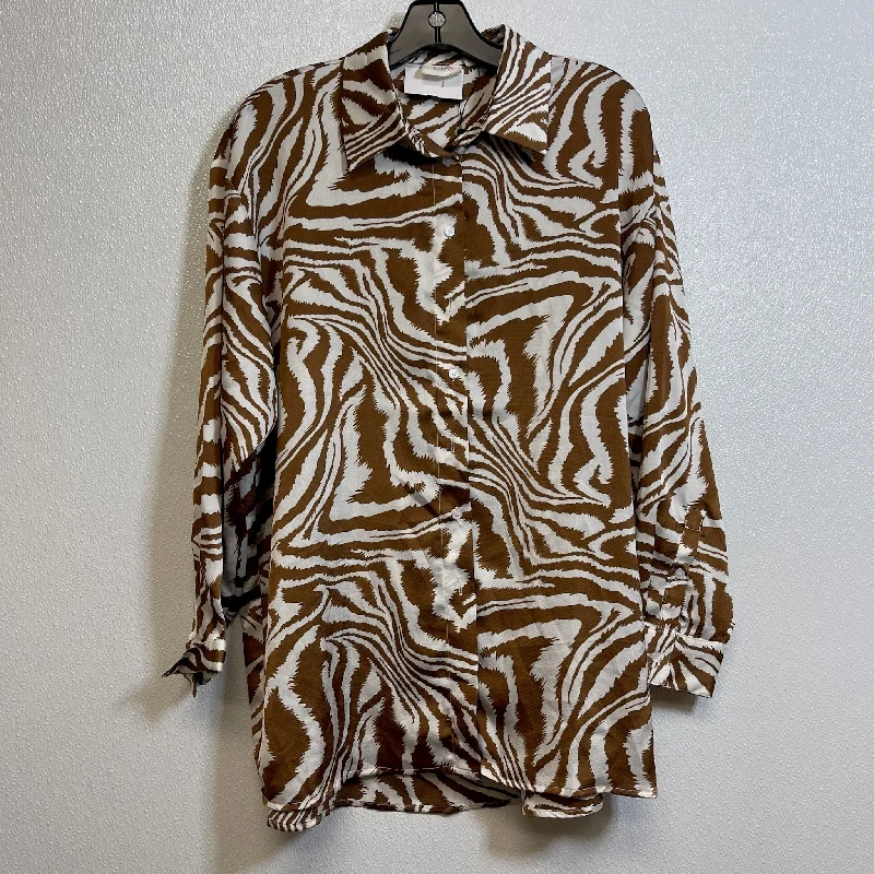 women's tops for those who want to show off their figure in a flattering wayTop Long Sleeve By Clothes Mentor In Animal Print, Size: Xs