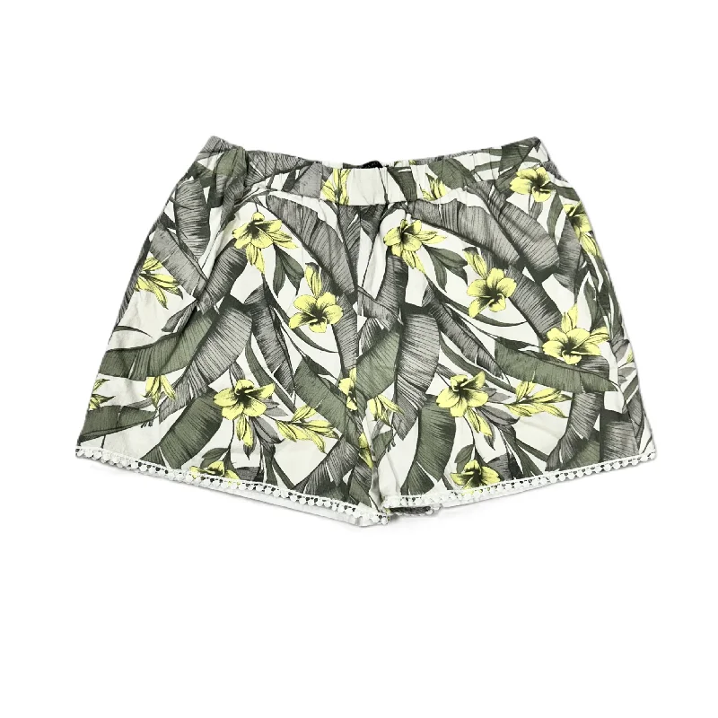 women's cargo shortsShorts By Banana Republic  Size: M