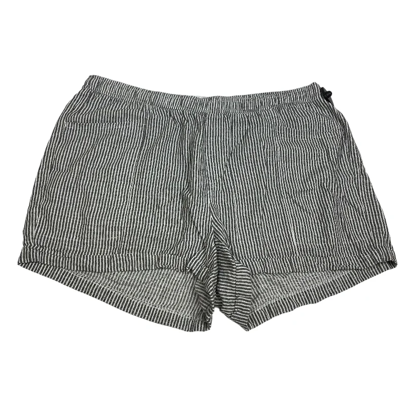 women's pajama shortsGrey & White Shorts Old Navy, Size 3x