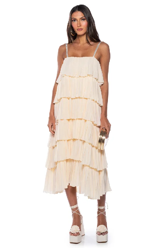 Scoop-Neck DressEVERY BIT OF PRETTY RUFFLE MAXI DRESS