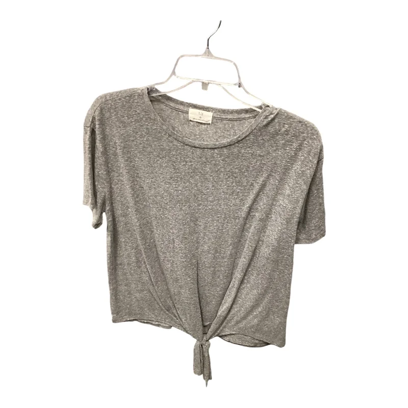 women's tops for business casual attireTop Short Sleeve Basic By T.la In Grey, Size: S