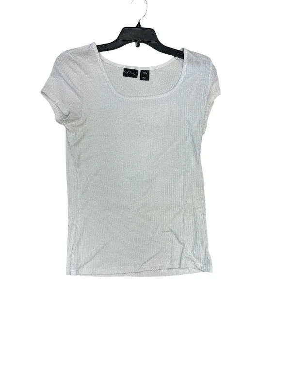 women's tops for those who want to wear pieces that are both comfortable and stylishTop Short Sleeve By Rachel Zoe In White, Size: M